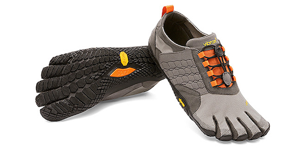 鞋履设计花样百出，力求赤足般的舒适体验