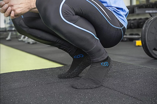 鞋履设计花样百出，力求赤足般的舒适体验