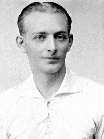 看完《敦刻尔克》，我想起了二战中的足球英雄