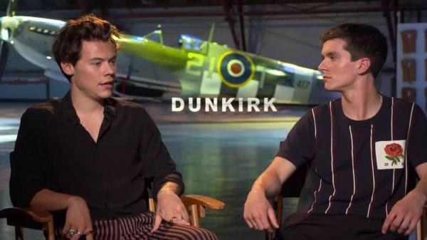 《敦刻尔克》：看电影，还是进入一部电影