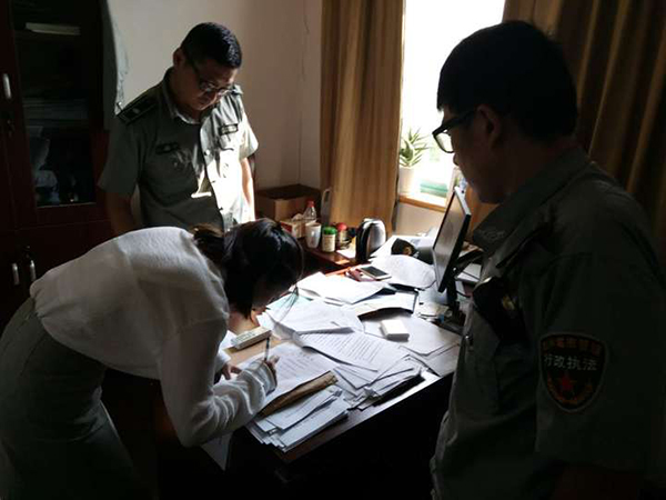 杭州城管开出首张万元共享单车罚单：企业未经审批投放单车