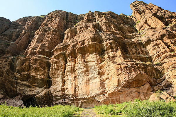 天山深处的康家石门子岩画：西王母、舞蹈、生殖崇拜
