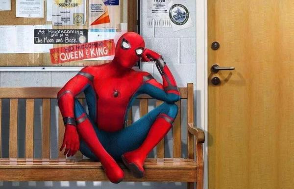 《蜘蛛侠：英雄归来》：“中二”少年成长记