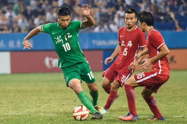 踢着全运心系国足，张玉宁：我真是把心都交给国家队的