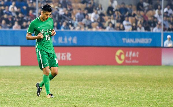 踢着全运心系国足，张玉宁：我真是把心都交给国家队的