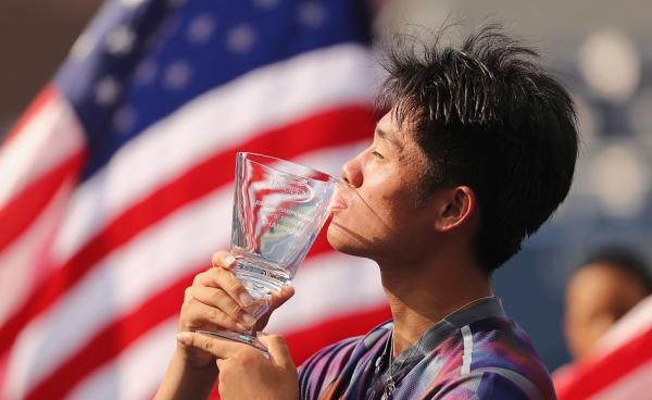 17岁吴易昺美网青少组男单夺冠，成美网历史第二位双冠王