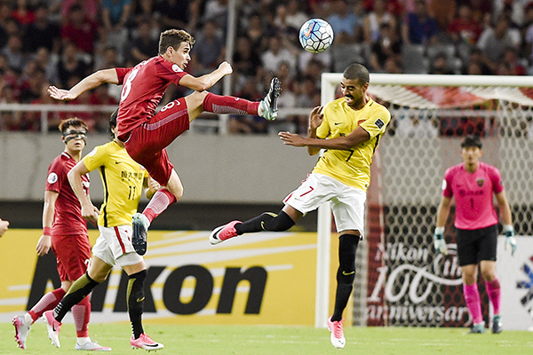 上港恒大“嘴仗”没完没了，巴萨式逆转奇迹会在亚冠上演吗