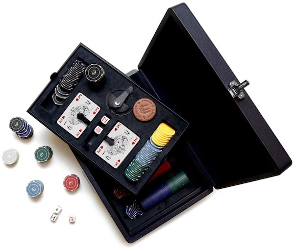 拿第一笔薪水孝敬老爸，这7件小物你买得起又够体面