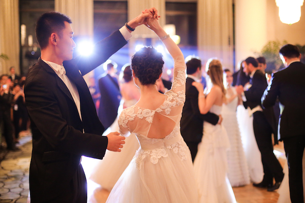 周采茨已逝，她的元媛舞会还在继续