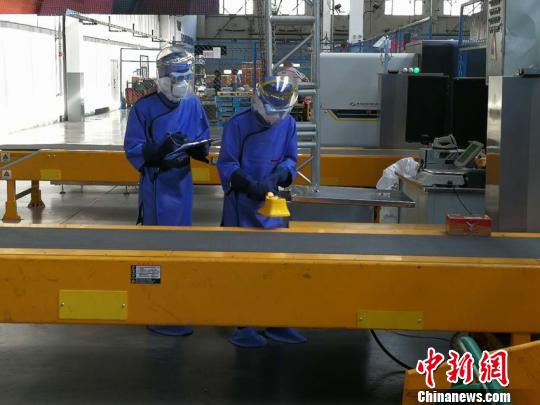 吉林开展中国首个邮路口岸核与辐射应急处置演练