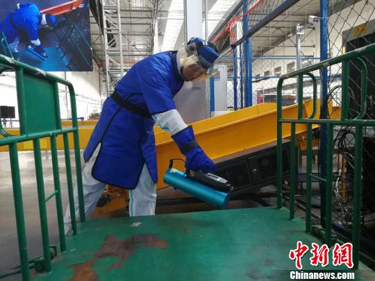 吉林开展中国首个邮路口岸核与辐射应急处置演练