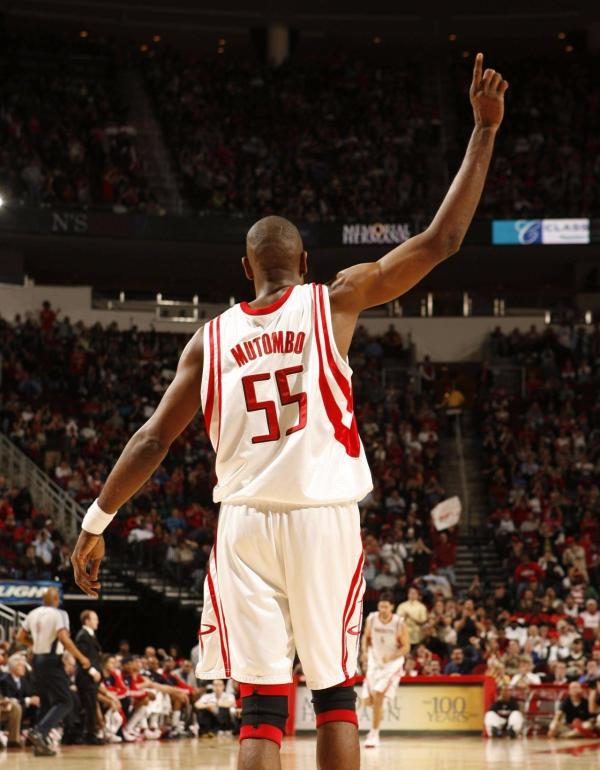 对话穆托姆博：姚明做慈善是受我启发，周琦想成功先摆正态度