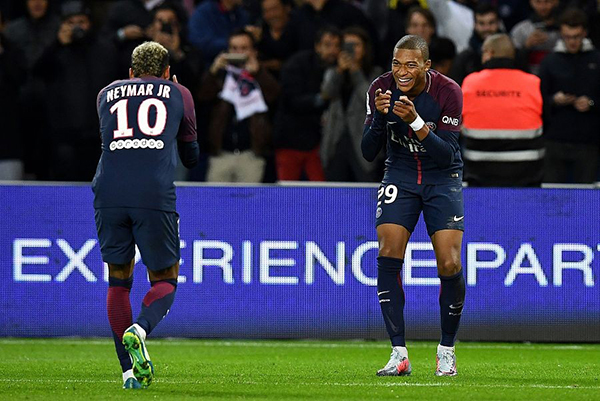 巴黎内讧！一个点球干掉球队大佬，内马尔原来是个“政治家”