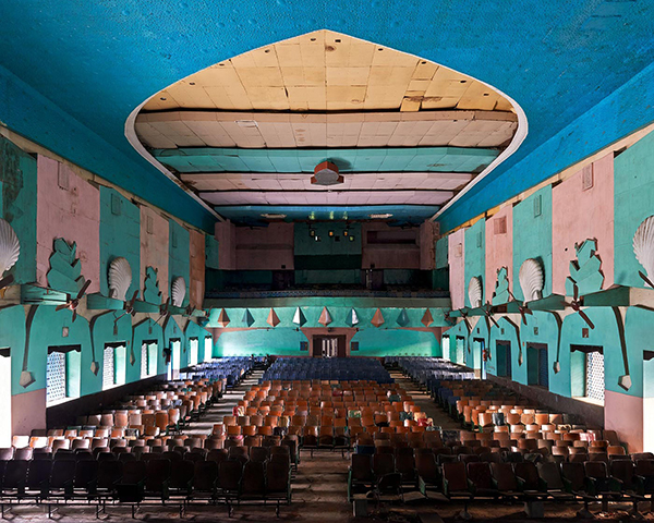 这些彩色印度老电影院，让人重回80年代