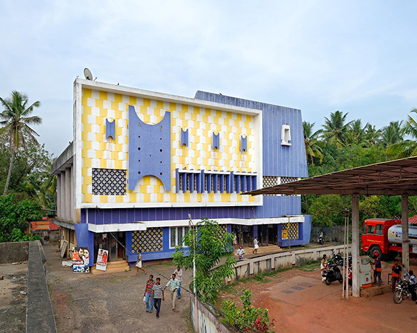 这些彩色印度老电影院，让人重回80年代