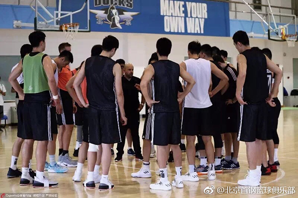 没有了“3号图腾”马布里，重建后的北京首钢男篮何去何从