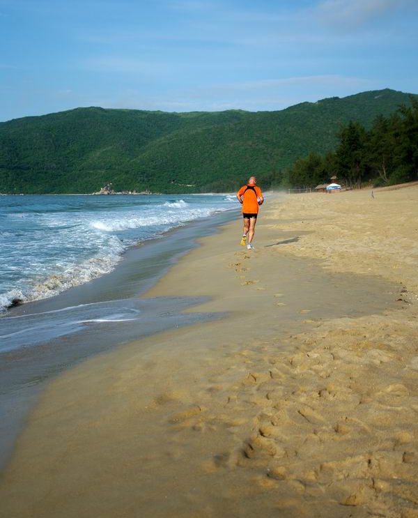 十年不遇的台风吹跑了白沙，十一去三亚玩什么