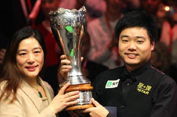 特写｜丁俊晖这一年：走过丧母之痛，誓夺世锦赛告慰妈妈