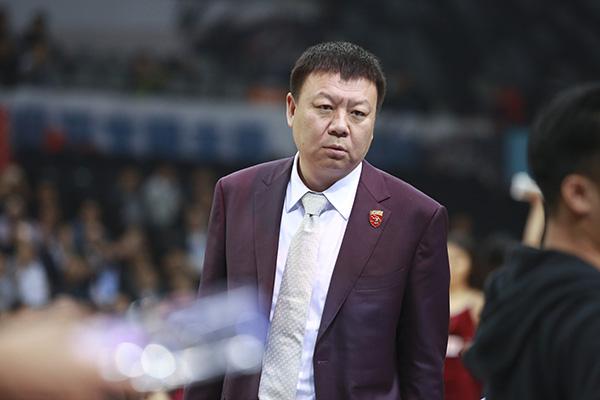 中国篮协处罚深圳队退赛：缺乏职业道德，主帅被禁执教一赛季