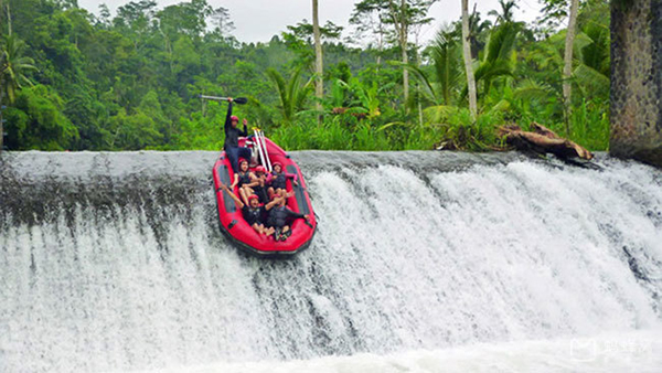 阿贡火山或将喷发，还能不能去巴厘岛愉快地玩耍了？