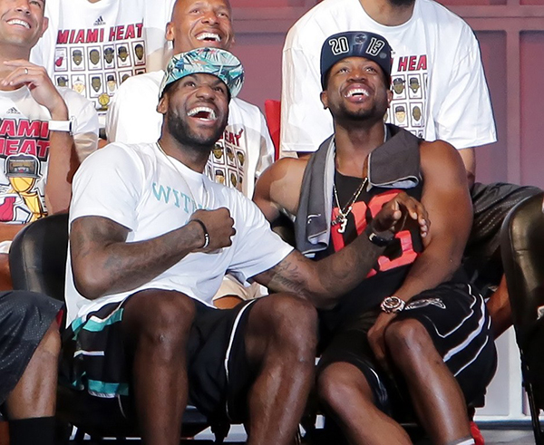 詹姆斯和韦德情谊有多深，听听他俩这段“肉麻表白”