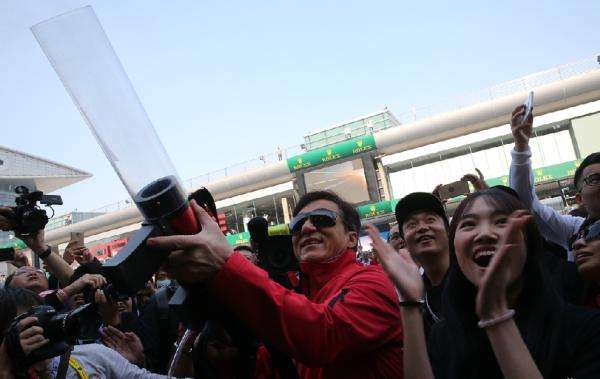 赛车领域不能缺少“中国力量”，这支本土车队让成龙大哥自豪