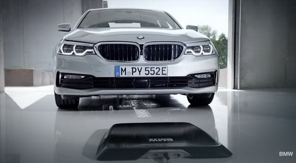 宝马明年或量产无线充电汽车，专家称2020年该技术将普及