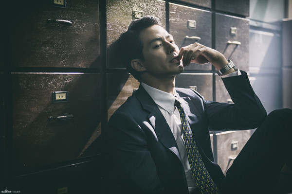 赵寅成、宋康昊争大钟奖最佳男主角，《军舰岛》一项都没入围