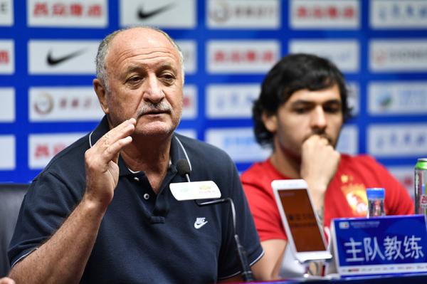 斯科拉里：安切洛蒂应该考虑来恒大执教，这对他工作有利