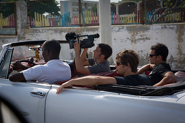 长假没出门？不如看这八部旅行纪录片过瘾