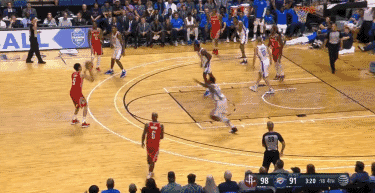 周琦季前赛首秀3分2帽，保罗、哈登联袂火箭胜雷霆