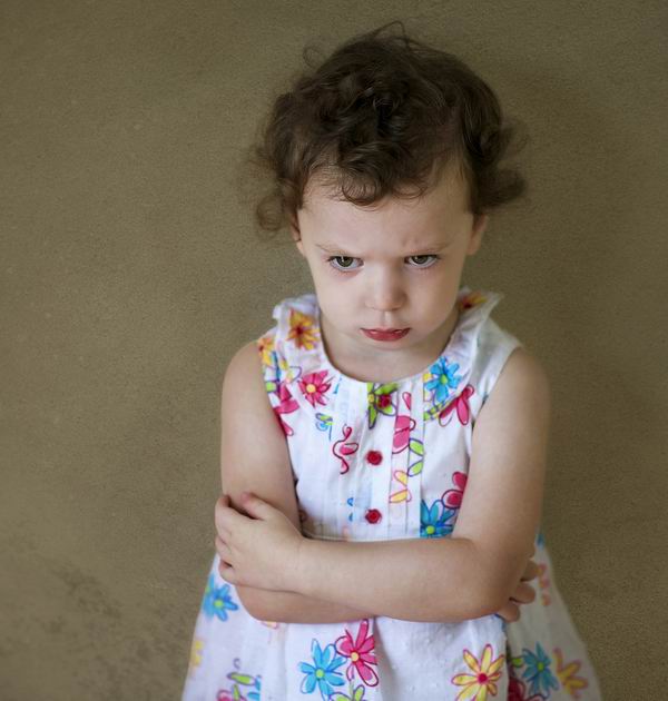 遇到孩子的负面情绪不要怕，做好安全宣泄