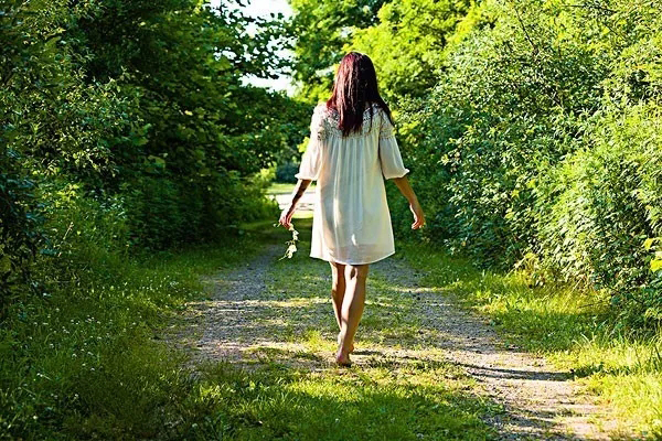 “走路也能减肥”的6个技巧！不知不觉消耗多余脂肪