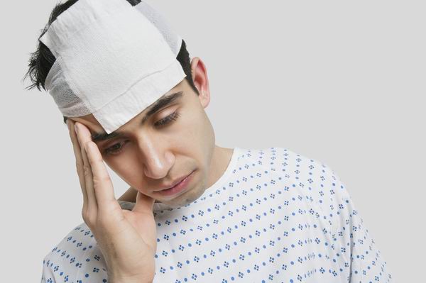 车祸后脑袋嗡嗡响，脑子里的血被谁偷走了？