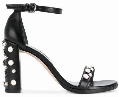 风靡一时的珍珠单品，并非少女的专利