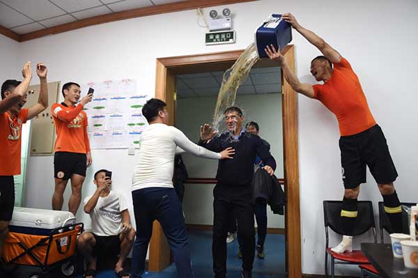 中国最著名“流浪者俱乐部”冲超成功，现在北京也有德比了