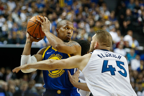 特写｜票价炒高5倍还一票难求，火爆中国赛都要感谢库里吗