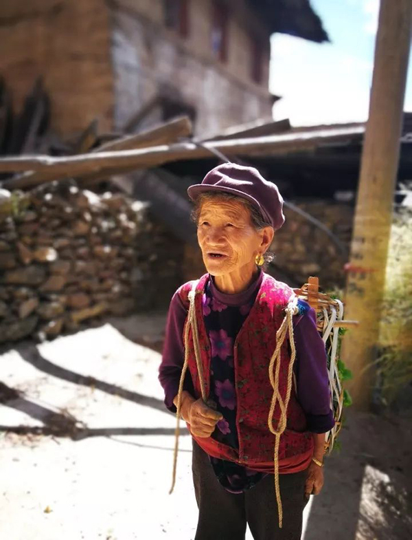 一个藏地作家的业余寻陨记