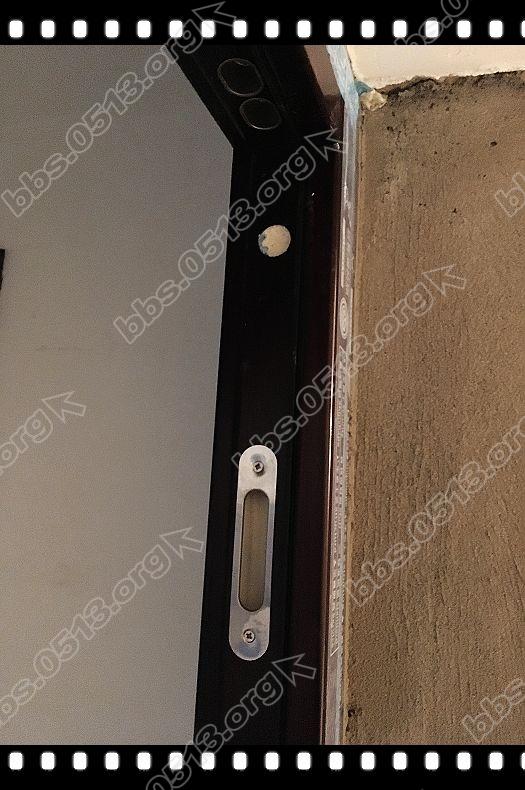 入户门填缝 (10).jpg