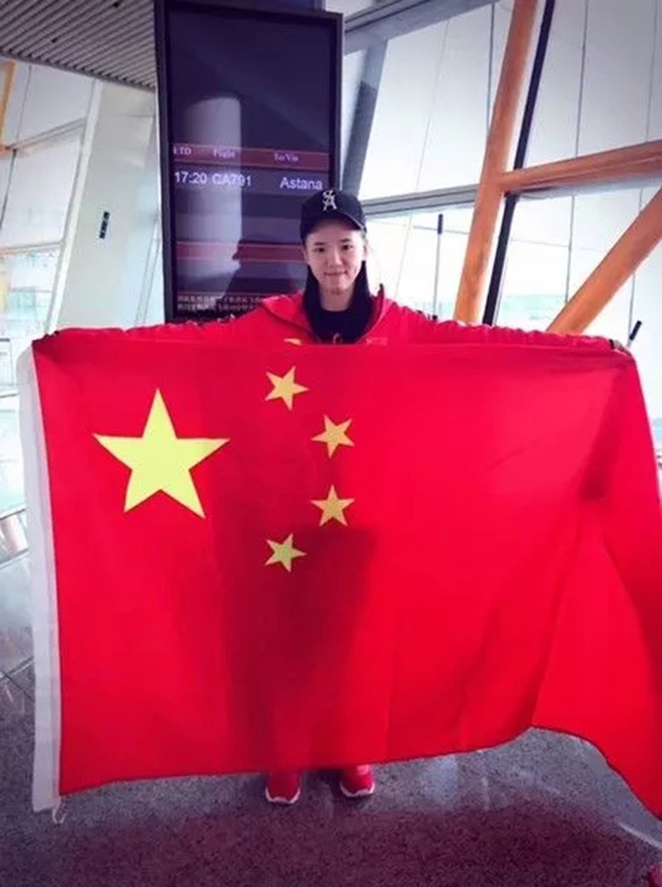 温州萌妹KO欧美猛女，拿下中国首枚综合格斗世锦赛金牌