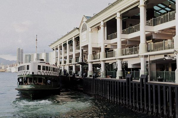 香江忆旧——叮叮车、避风塘和上环