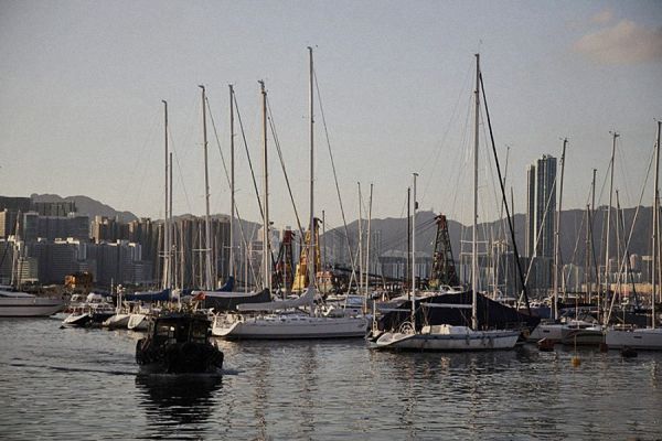 香江忆旧——叮叮车、避风塘和上环