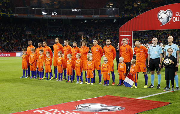 荷兰足球到底怎么了？当地媒体分析水平急速下滑三大原因