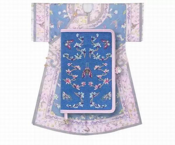 把自己变成“网红”还捧红了文创产品，故宫才是超级大IP