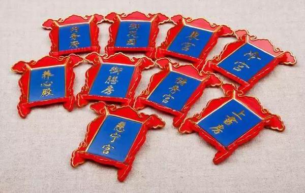 把自己变成“网红”还捧红了文创产品，故宫才是超级大IP