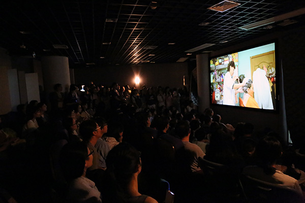 纪录片《我只认识你》：隐匿于日常的生死