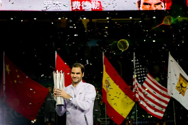 拿下第38次费纳决，费德勒中文吐心声：“爱网球、爱上海”