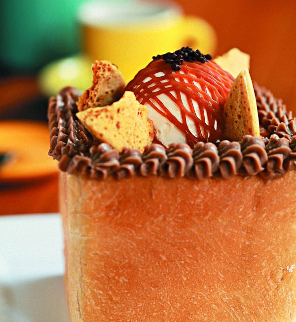 澳门边走边吃，从米其林吃到老字号