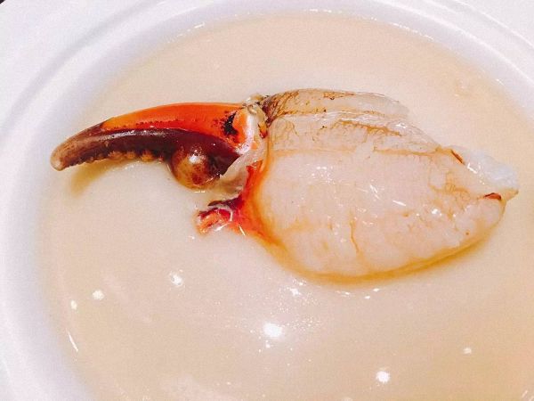 澳门边走边吃，从米其林吃到老字号