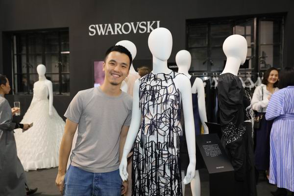 先锋时装设计师，如何借助时装周平台与目标群体找到共鸣